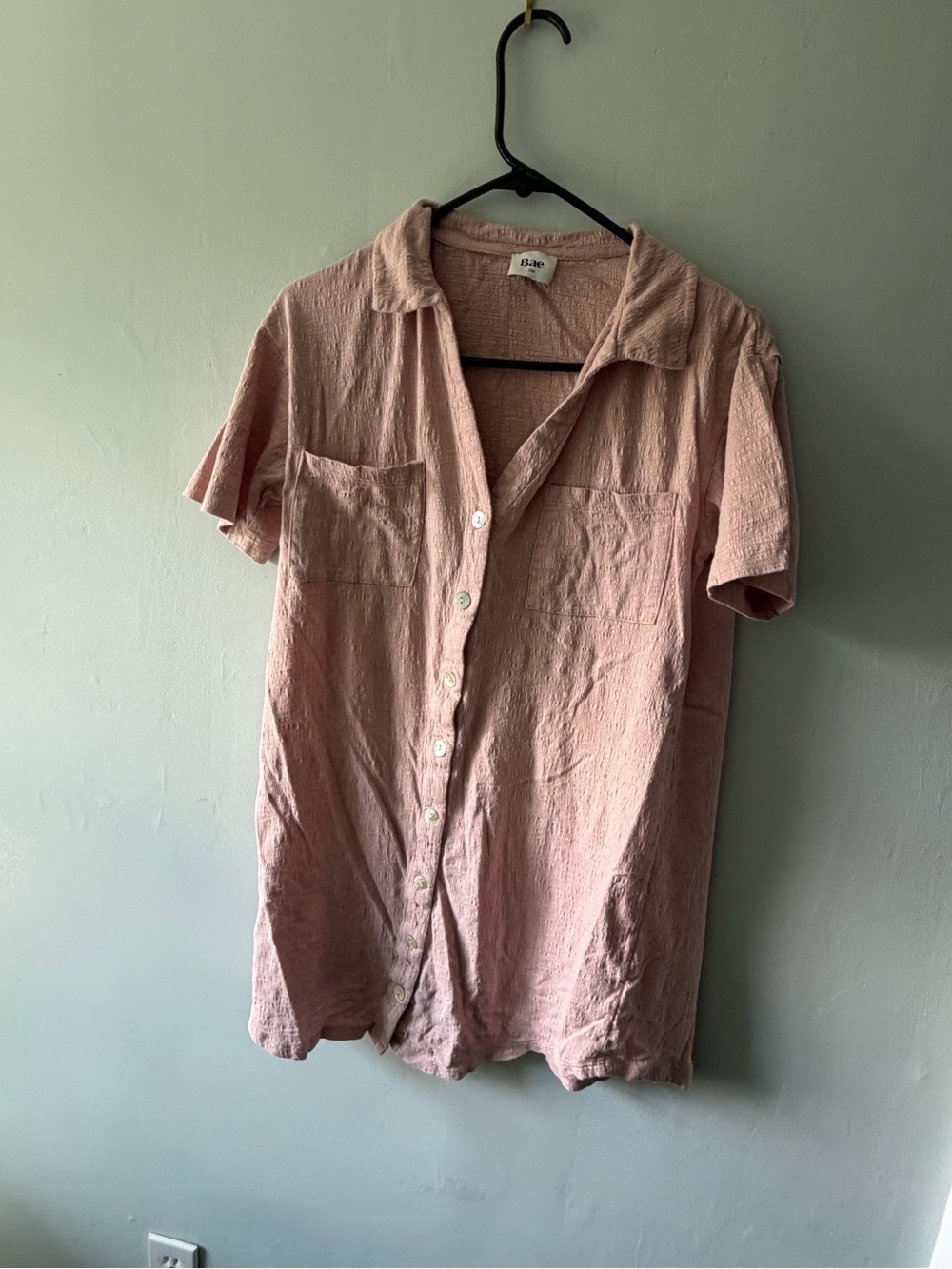 Casual Short-Sleeve Button-Up Maternity Shirt Dress in Dusty Pink